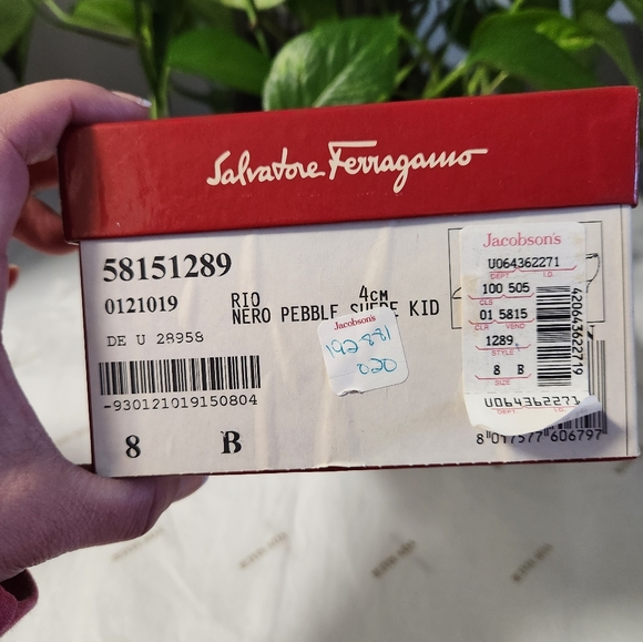 Salvatore Ferragamo women's heels size 8 - Picture 10 of 10